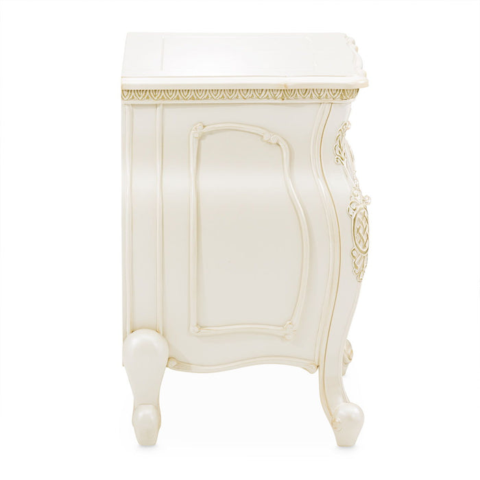 Lavelle - Nightstand - Classic Pearl