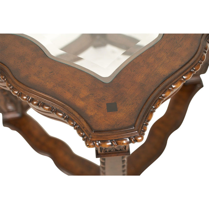 Windsor Court - Table