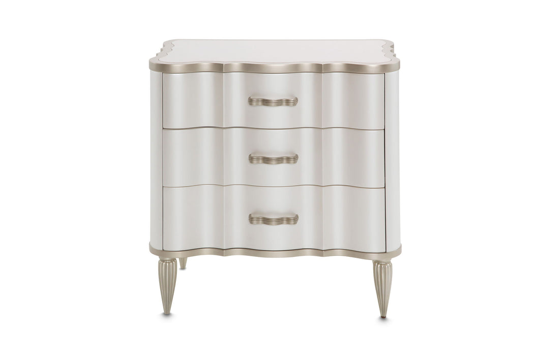London Place - Nightstand - Creamy Pearl