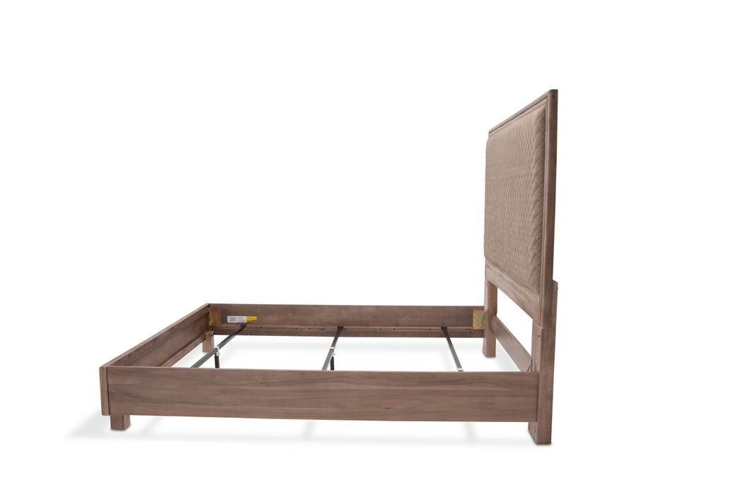 Hudson Ferry - Quilted Panel Bed