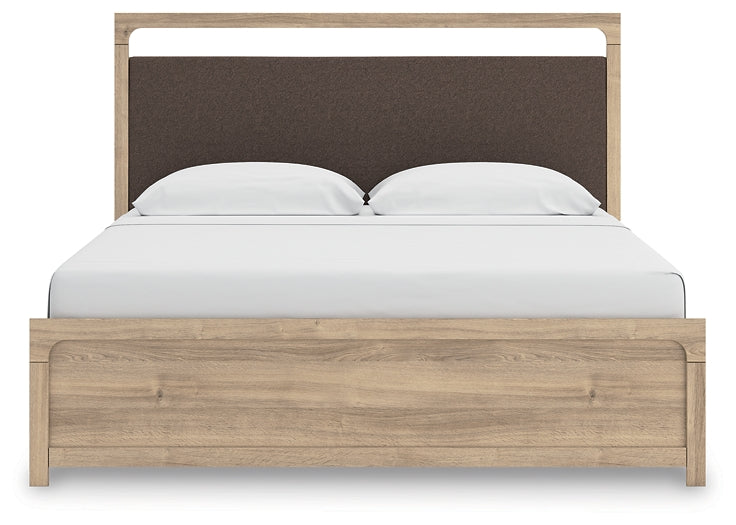 Kinlanni King Upholstered Platform Bed