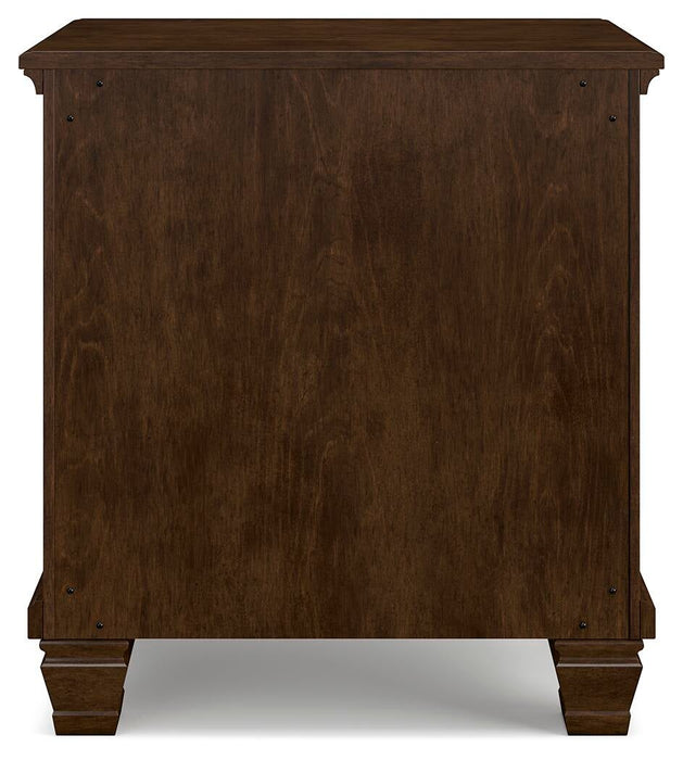 Danabrin California King Panel Bed with Mirrored Dresser and Nightstand